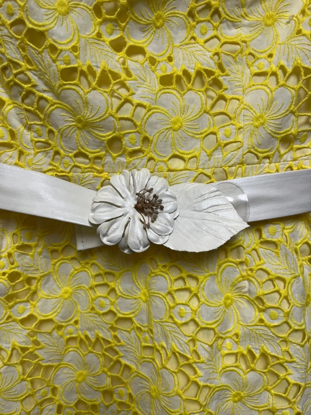SOLD! Vintage Lilly Pulitzer Yellow and White Strapless Floral Lace Sheath Dress - Picture 2 of 4